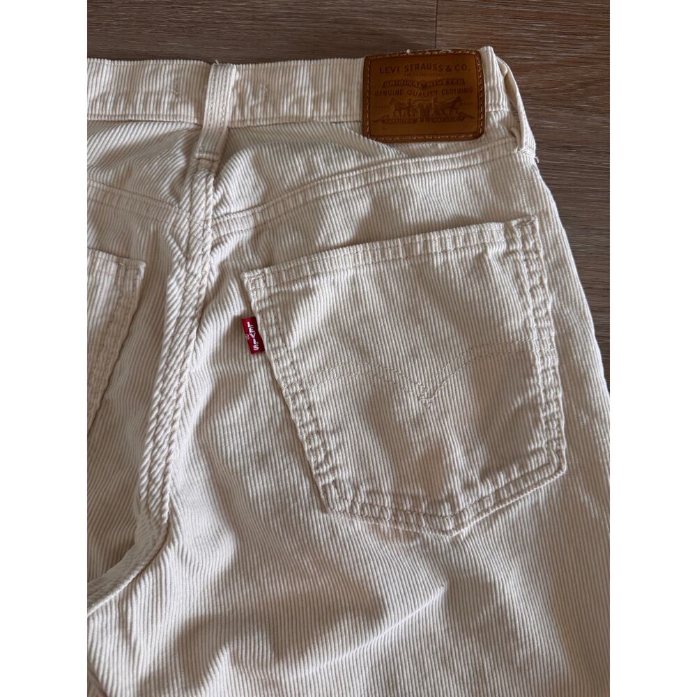 Levi's | Size 26 'Middy Ankle' Corduroy Pants - Picture 8 of 13
